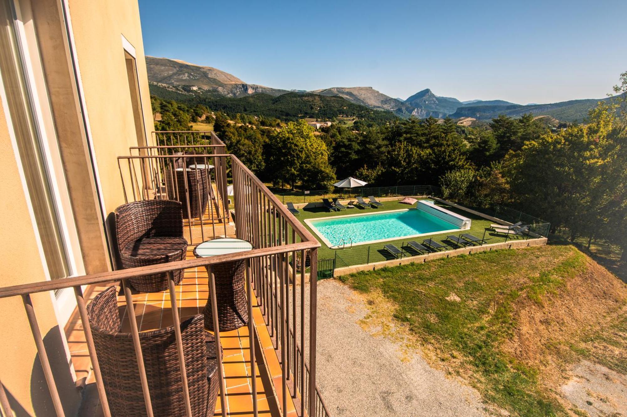 Hotel Le Panoramic - Votre Hotel Au Coeur Des Gorges Du Verdon La Palud-sur-Verdon Room photo